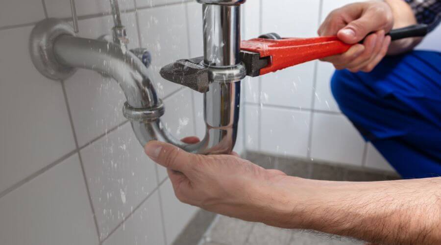 Expert burst pipe repair services in Saint Onge, SD